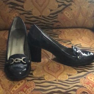 Bandolino Navy Patent Shoes